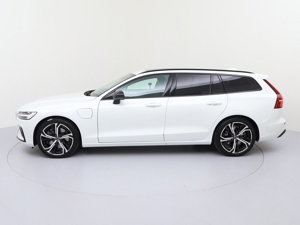 Volvo V60 T6 AWD Ultra Dark Recharge Plug-In Hybrid *A