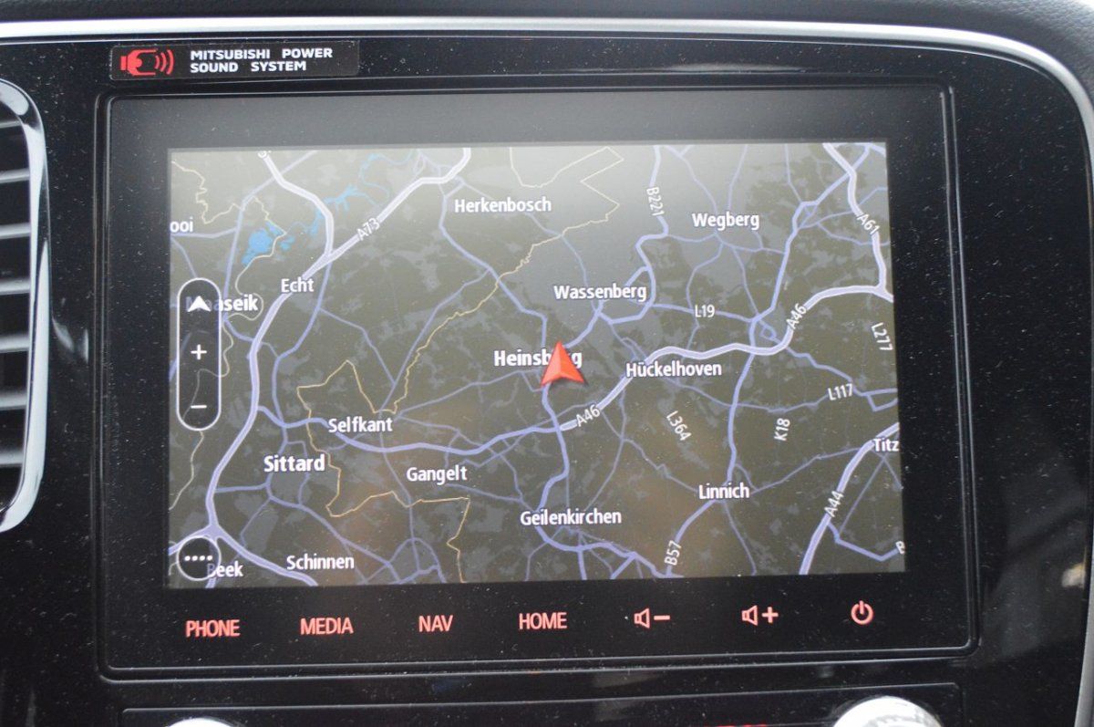Mitsubishi PHEV OUTLANDER PHEV TOP
