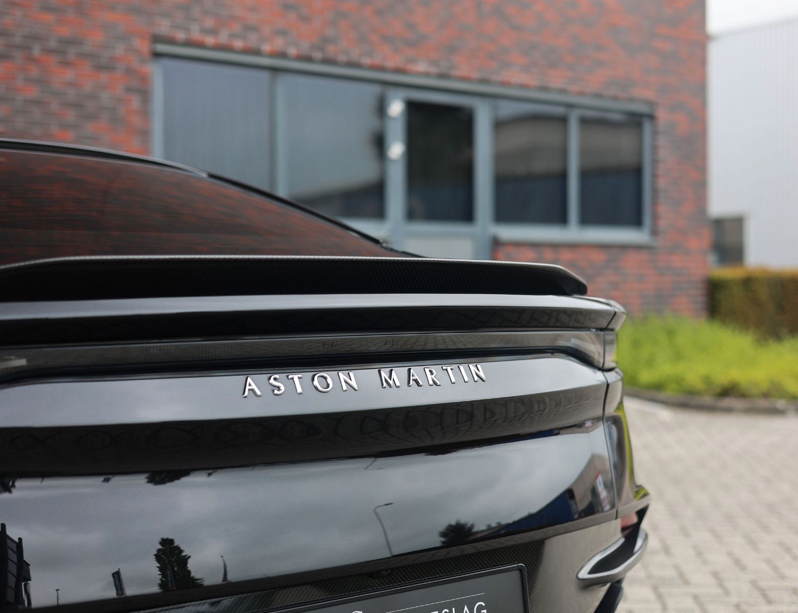 Aston Martin DBS Superleggera 5.2 V12 | B&O - Carbon
