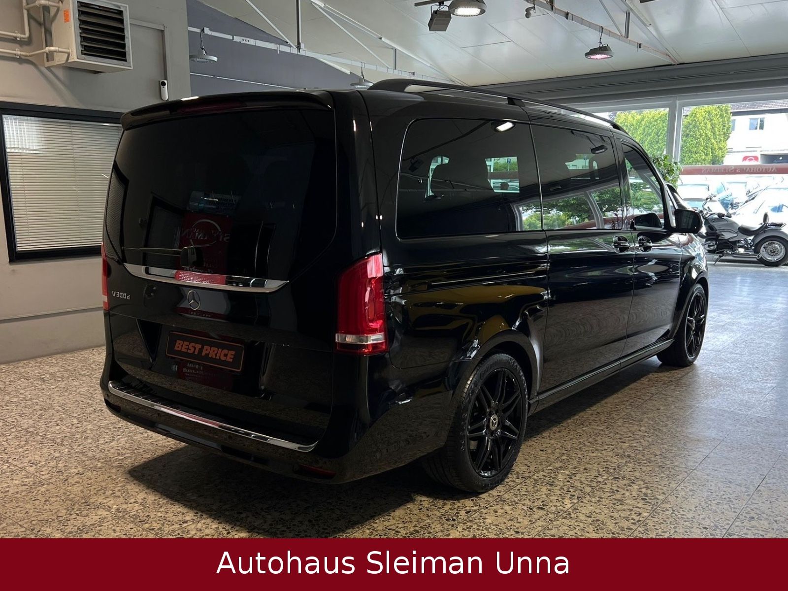 Mercedes-Benz V 300 d AMG-Line - Samsaru's Car Outlet