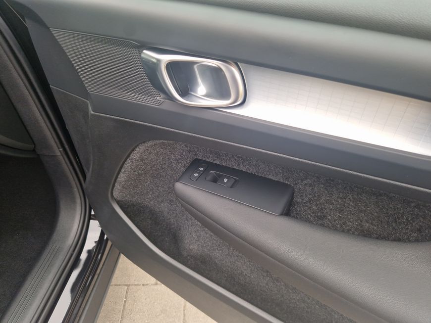 Volvo XC40 B3 Core - Samsaru's Car Outlet