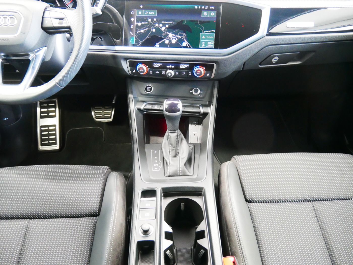 Audi Q3 Sportback 40 TDI quattro S line - Samsaru's Car Outlet