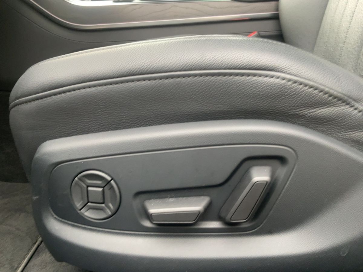 Audi A8 50 TDI QU - Samsaru's Car Outlet
