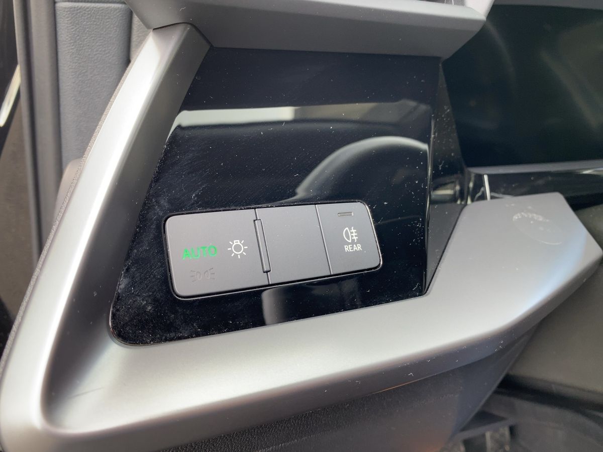 Audi A3 Sportback 35 S-Line *DSG*Lane Assist*LED*Navi