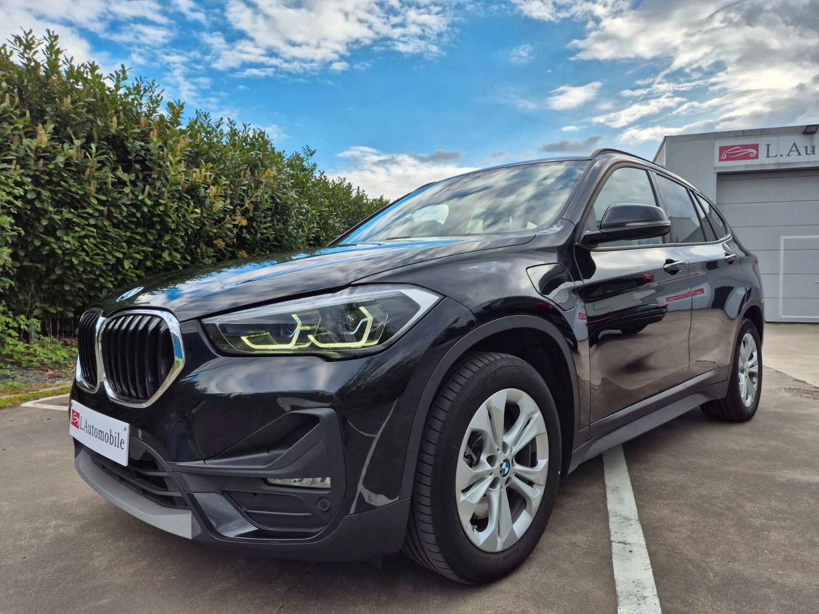 BMW X1 xDrive25e 4WD HYBRID - Samsaru's Car Outlet