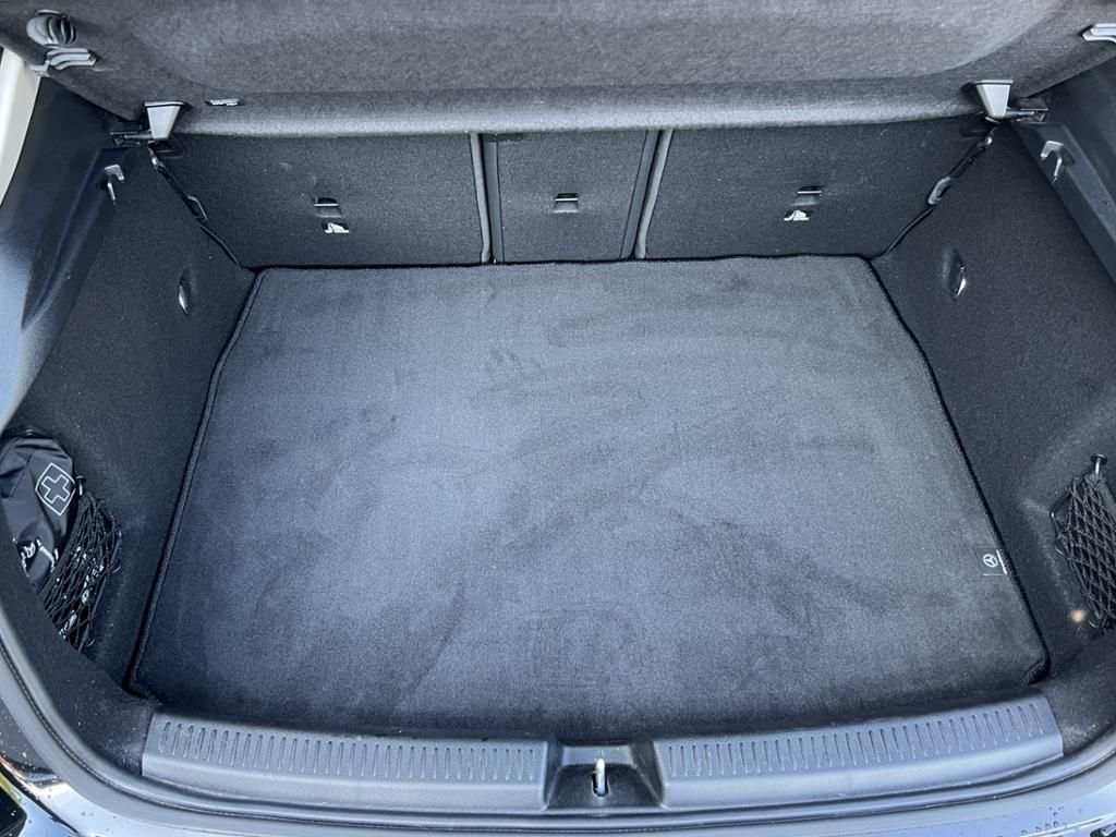 Mercedes-Benz A 180 PROGRESSIVE - Samsaru's Car Outlet