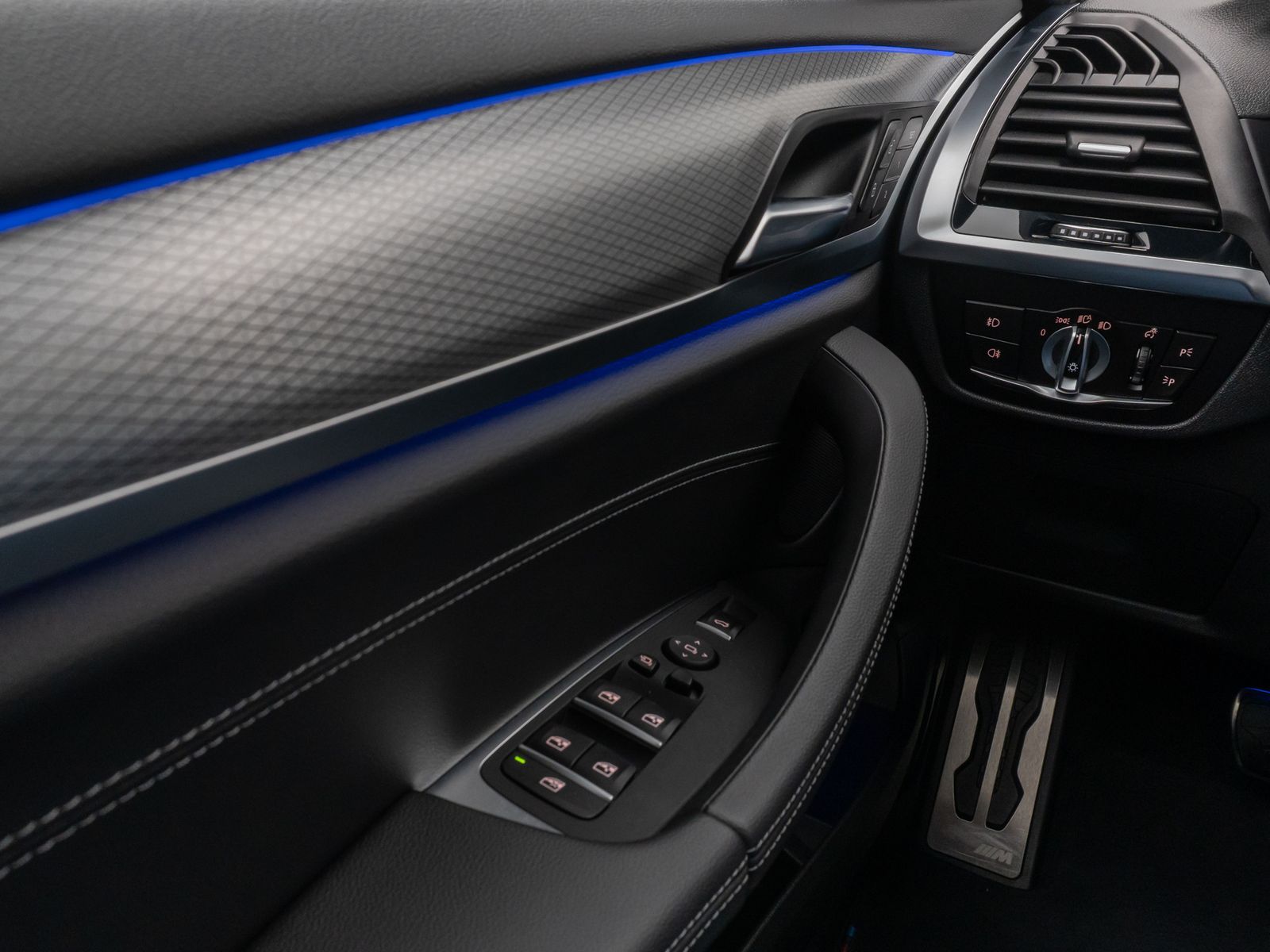 BMW X3 xD20i M Sport 360°DAB Parkassist Alarm 19Zoll