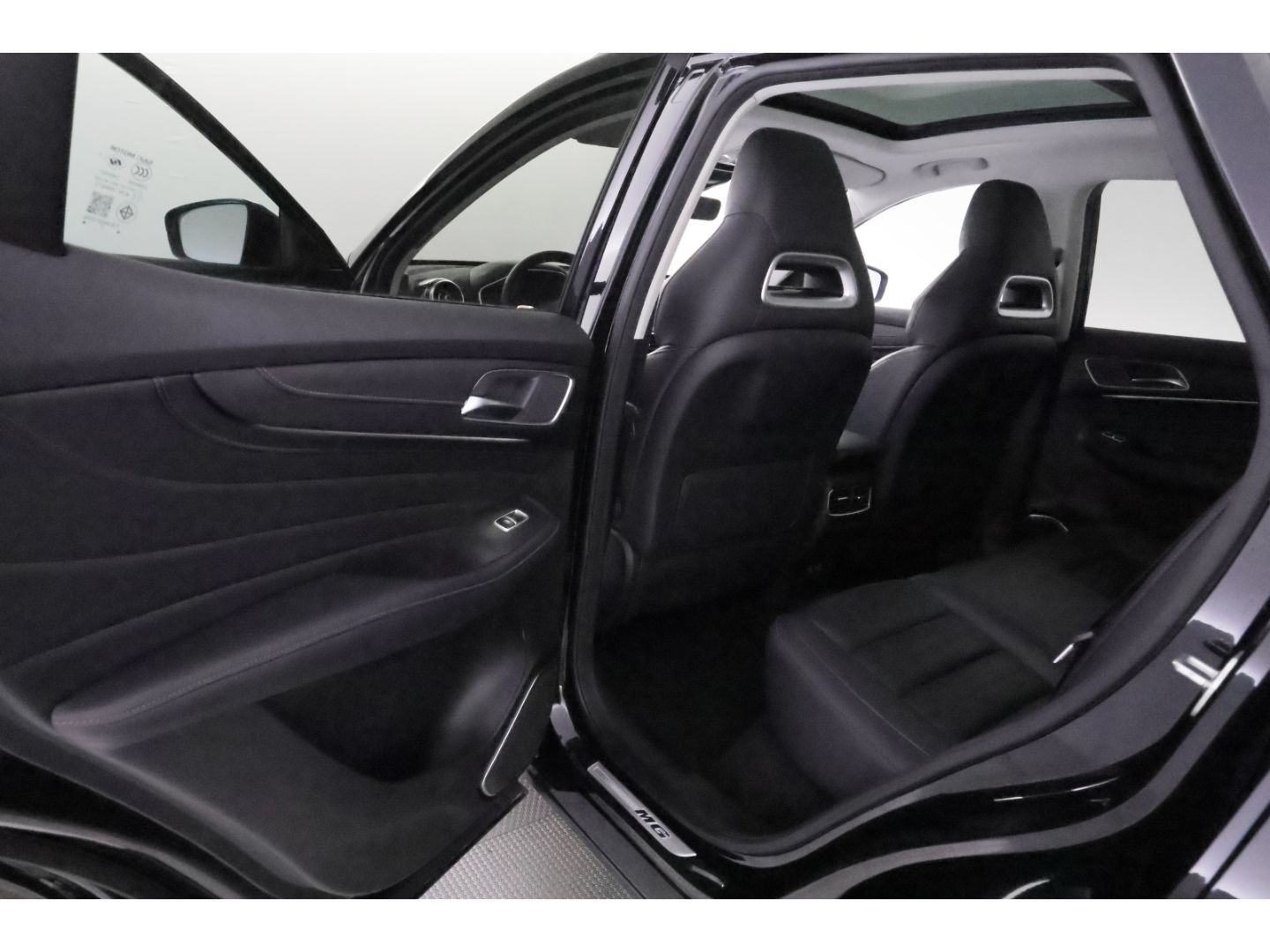MG HS 1.5T Aut.Luxury+LED+NAVI+VIRTUAL+KAMERA+PDC
