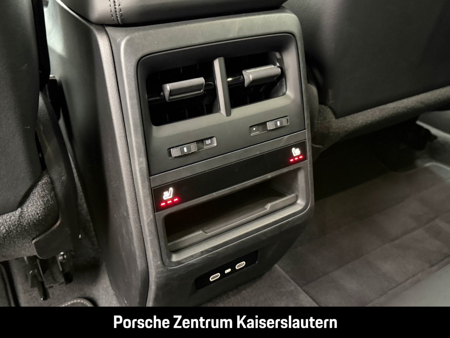 Porsche Macan Turbo 22-Zoll Rückfahrkamera LED-Matrix