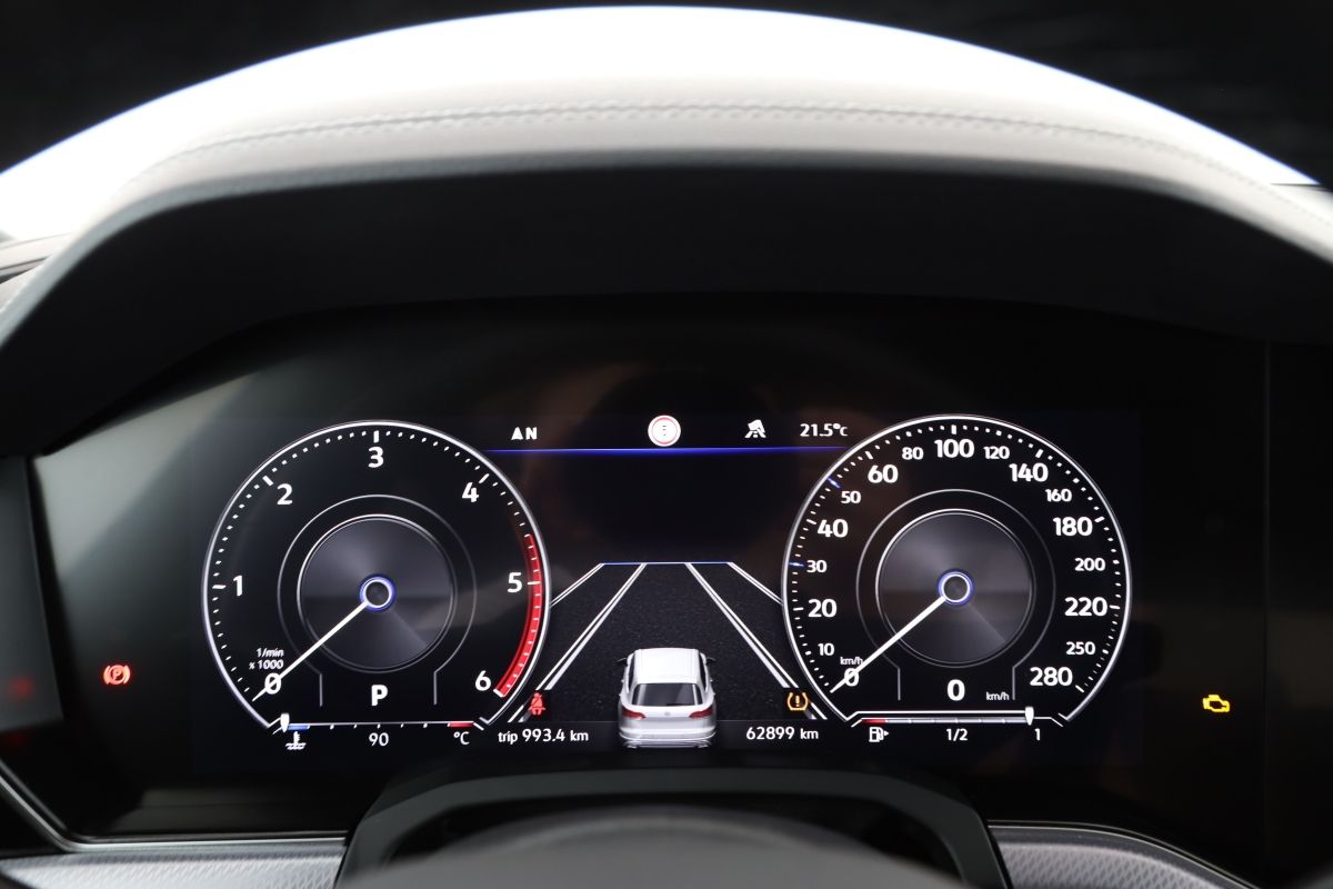 Volkswagen Touareg 3.0 TDI 4MOTION R-Line Black - Samsaru's Car Outlet