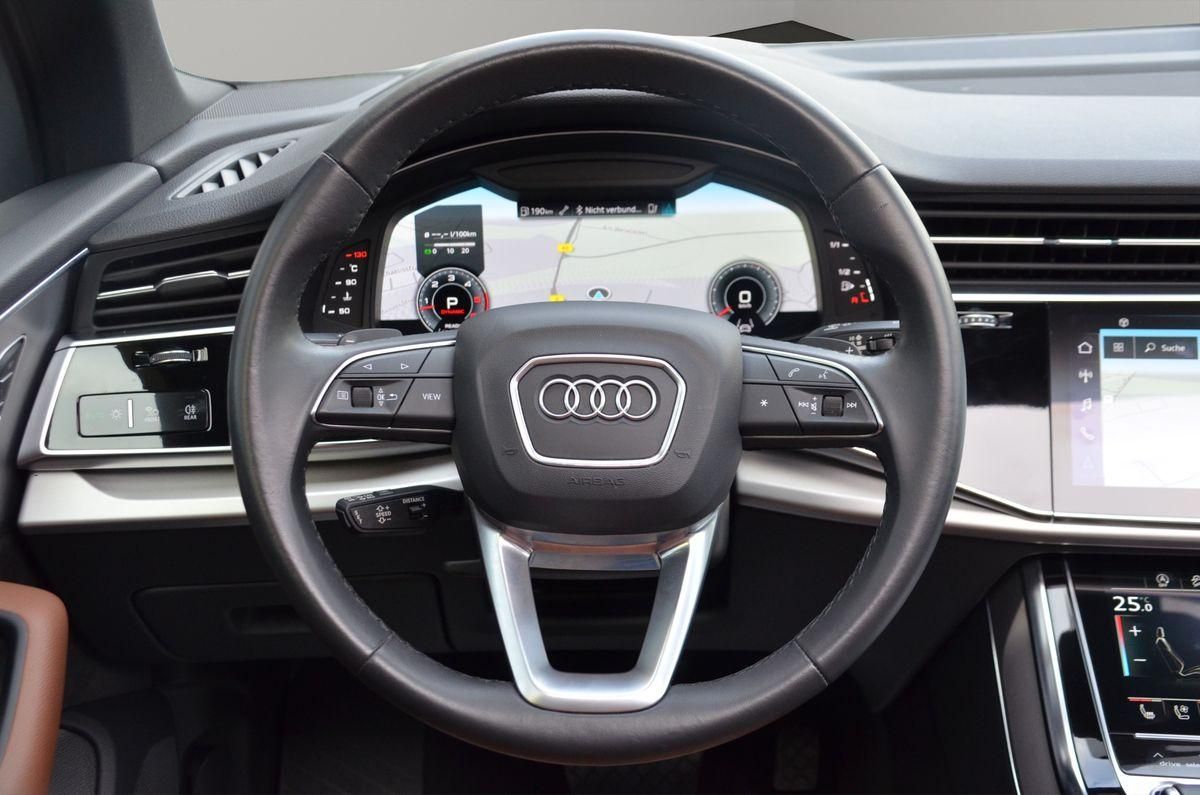 Audi Q7 50 TDI quat STNDHZ 7SITZER PANO AHK LUFT 360°
