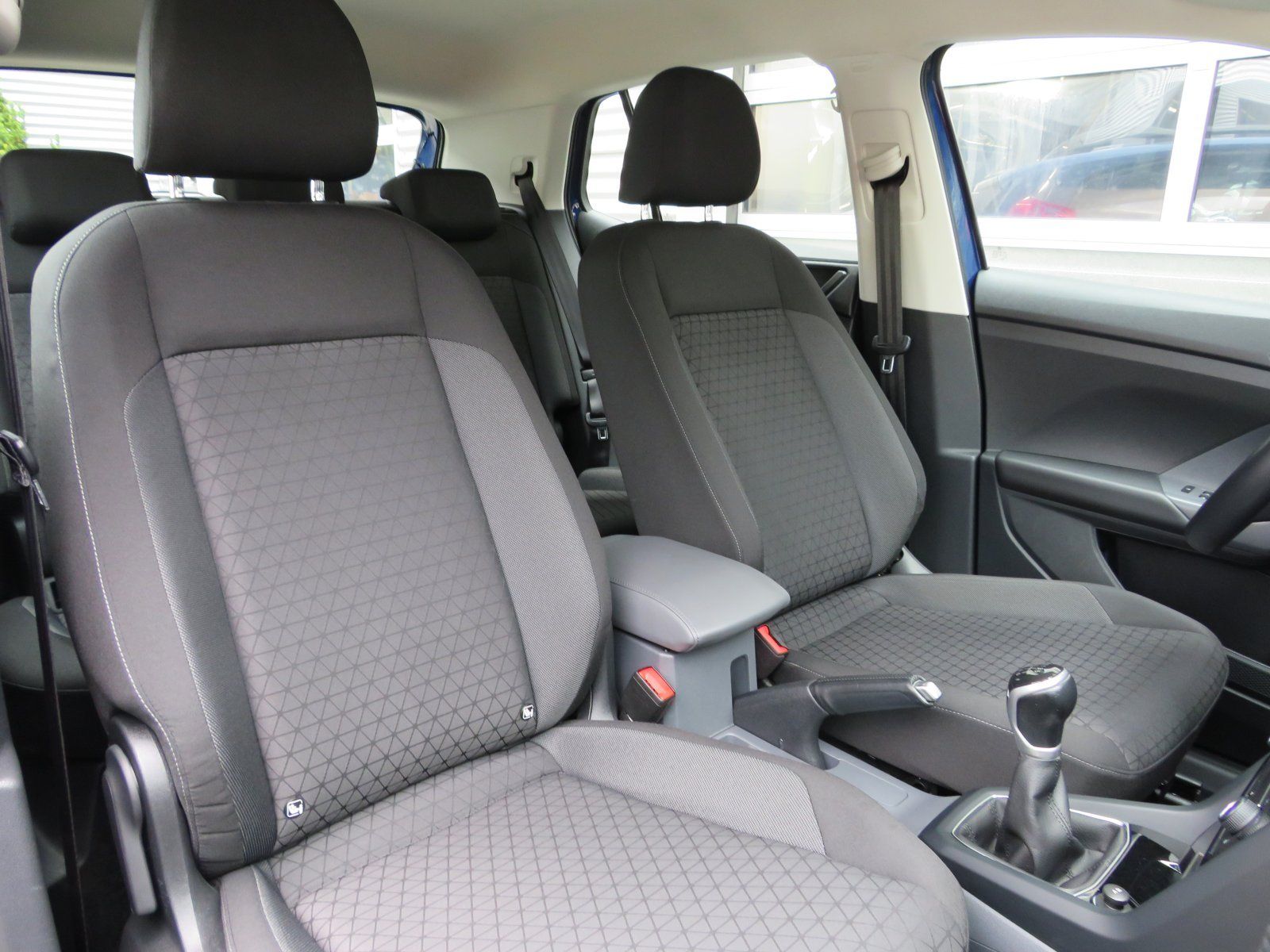 Volkswagen T-Cross 1.0 TSI Life - Samsaru's Car Outlet