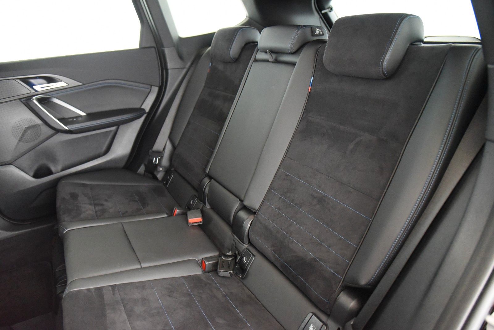 BMW X1 xDrive23d M Sportpaket - Samsaru's Car Outlet