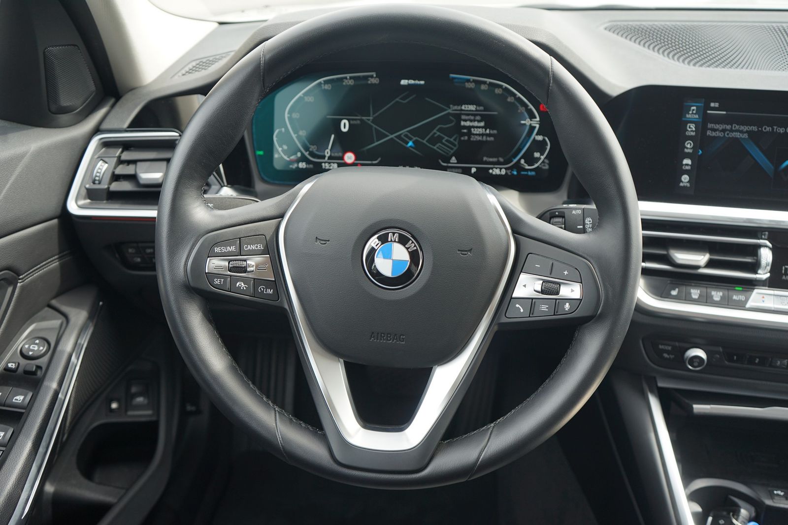 BMW 320e Touring xDrive Sport Line - Samsaru's Car Outlet