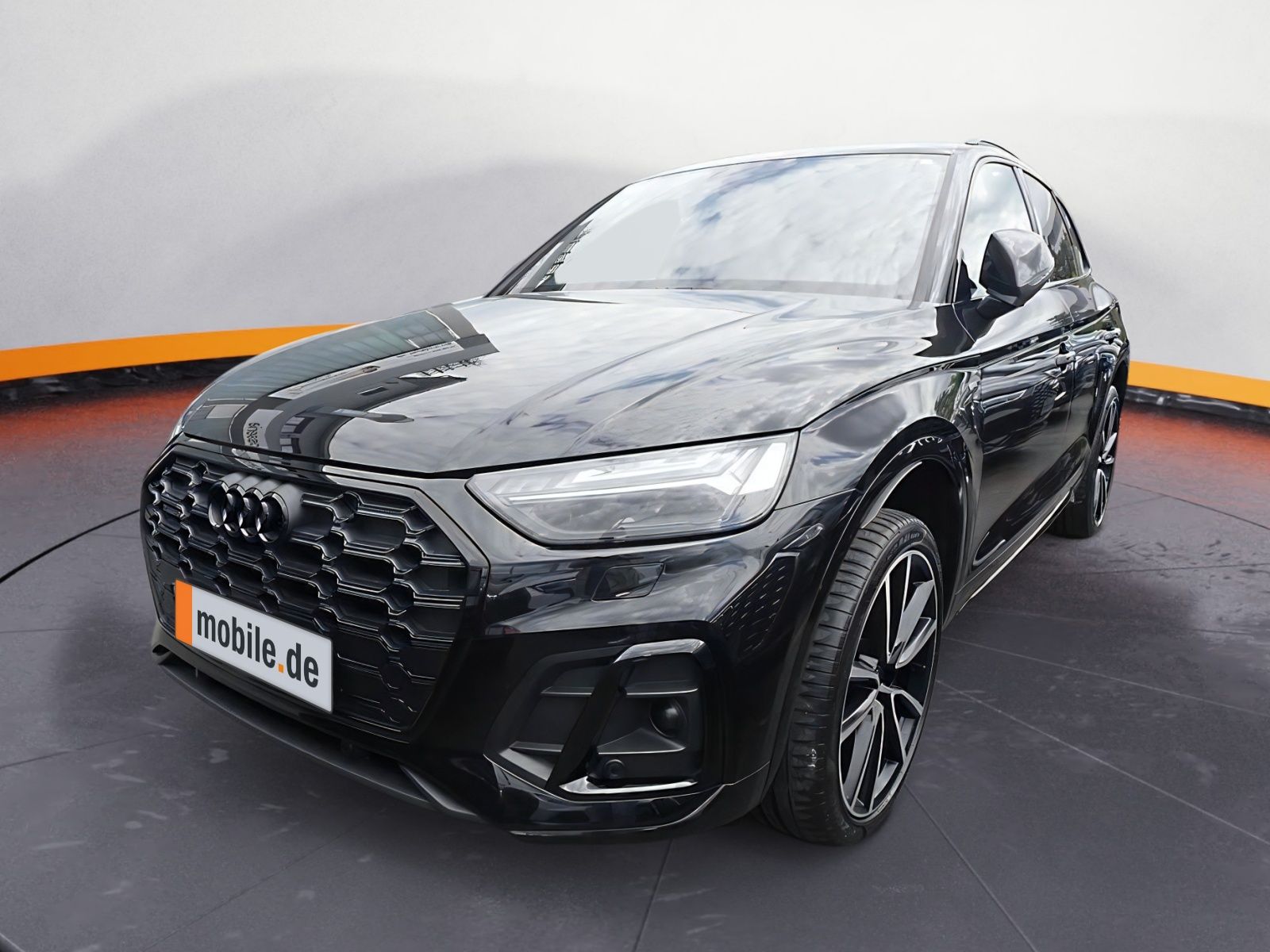 Audi Q5 40 TDI quattro S line - Samsaru's Car Outlet