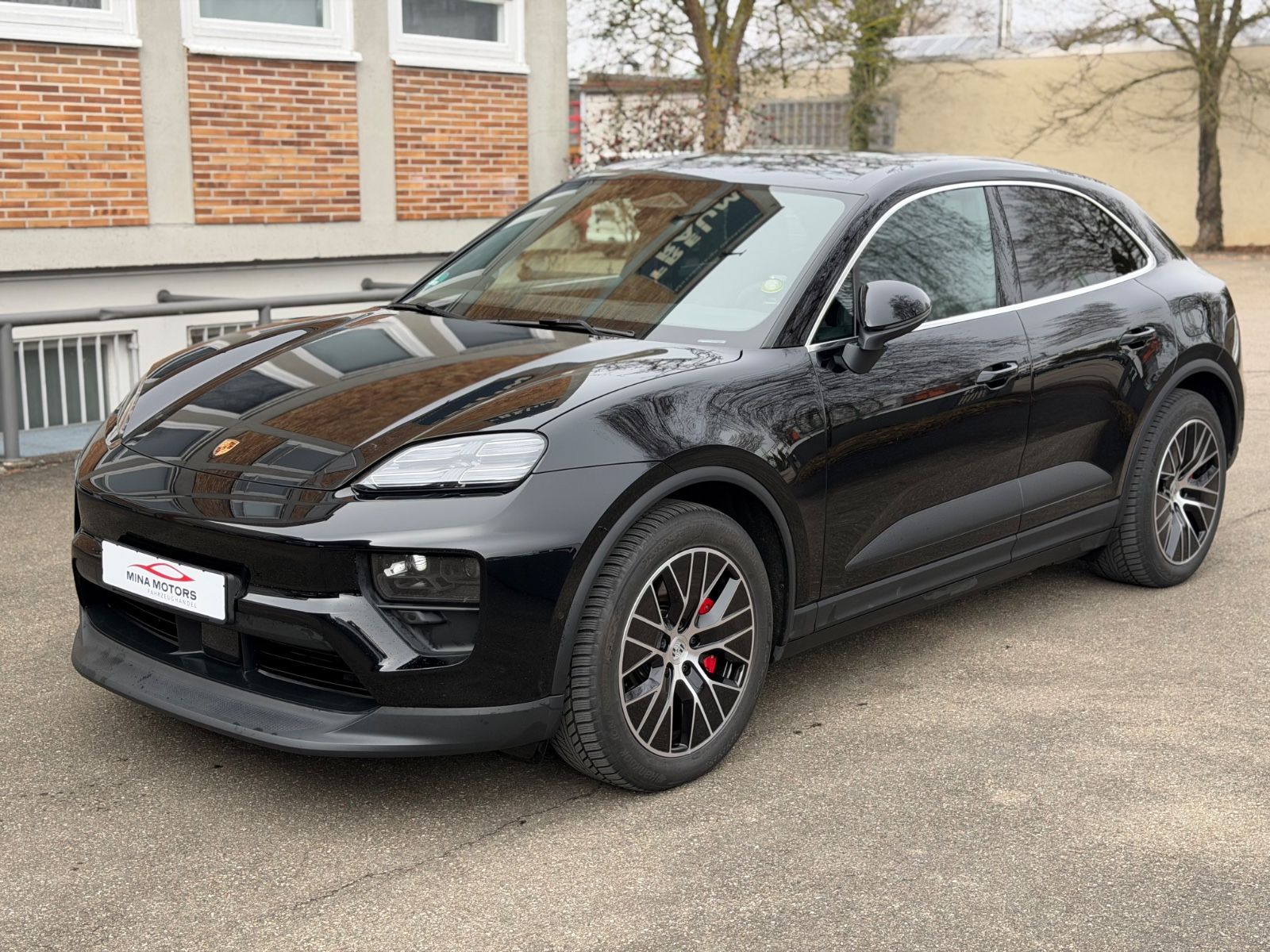 Porsche Macan Electric 4 S Pano Air Matrix LED Bose ACC
