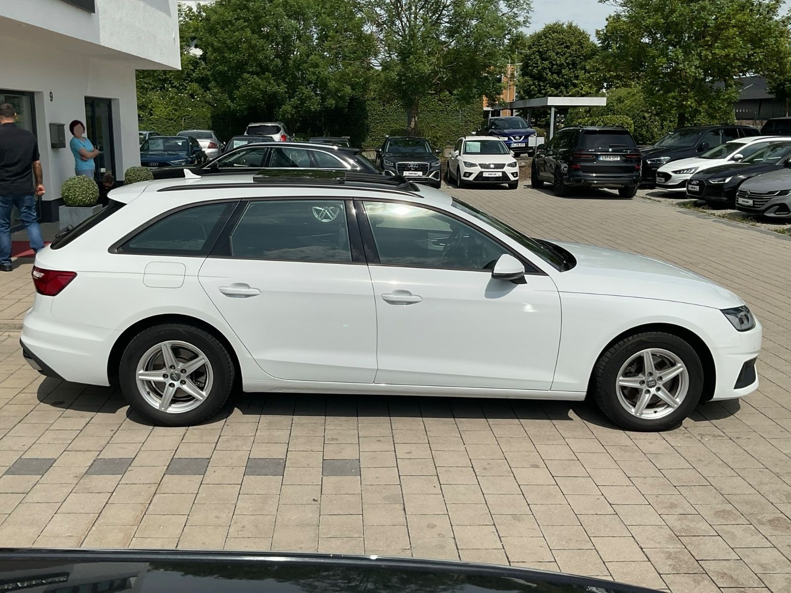 Audi A4 Avant 35 TFSI S-tronic - Samsaru's Car Outlet