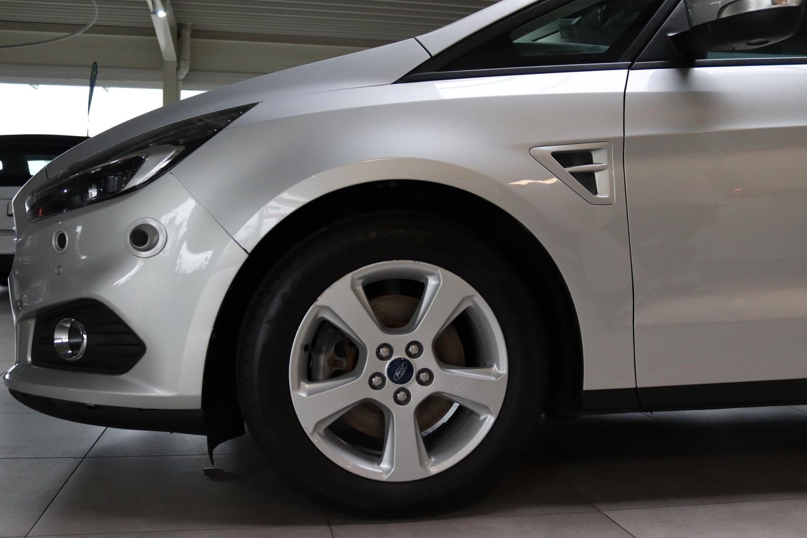 Ford S-MAX 2.0 EcoBlue Business - Samsaru's Car Outlet
