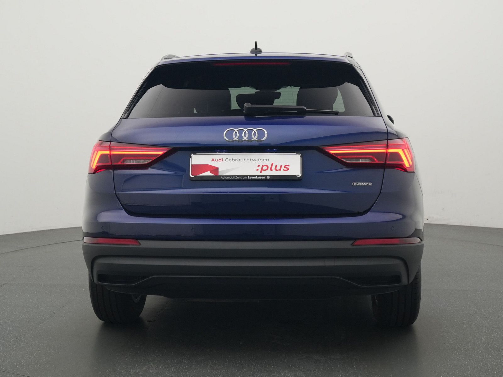 Audi Q3 S line quattro - Samsaru's Car Outlet