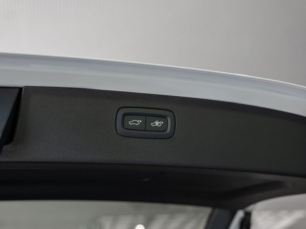 Volvo XC90 T8 Ultra Bright Plug-In Hybrid AWD FACEL.