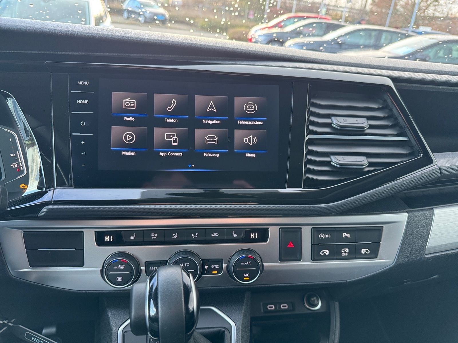 Volkswagen T6.1 Multivan 2.0 TDI 4M - Samsaru's Car Outlet