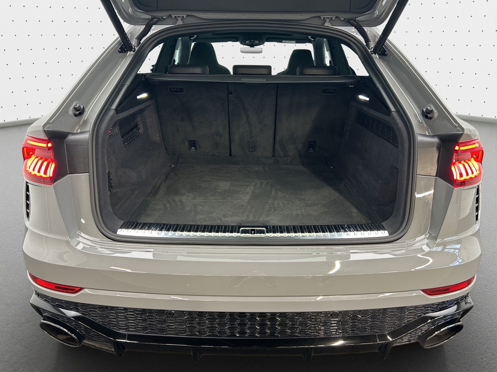 Audi RS Q8*Keramik*305 km/h*B&O*HUD*Pano*Standh*Matri