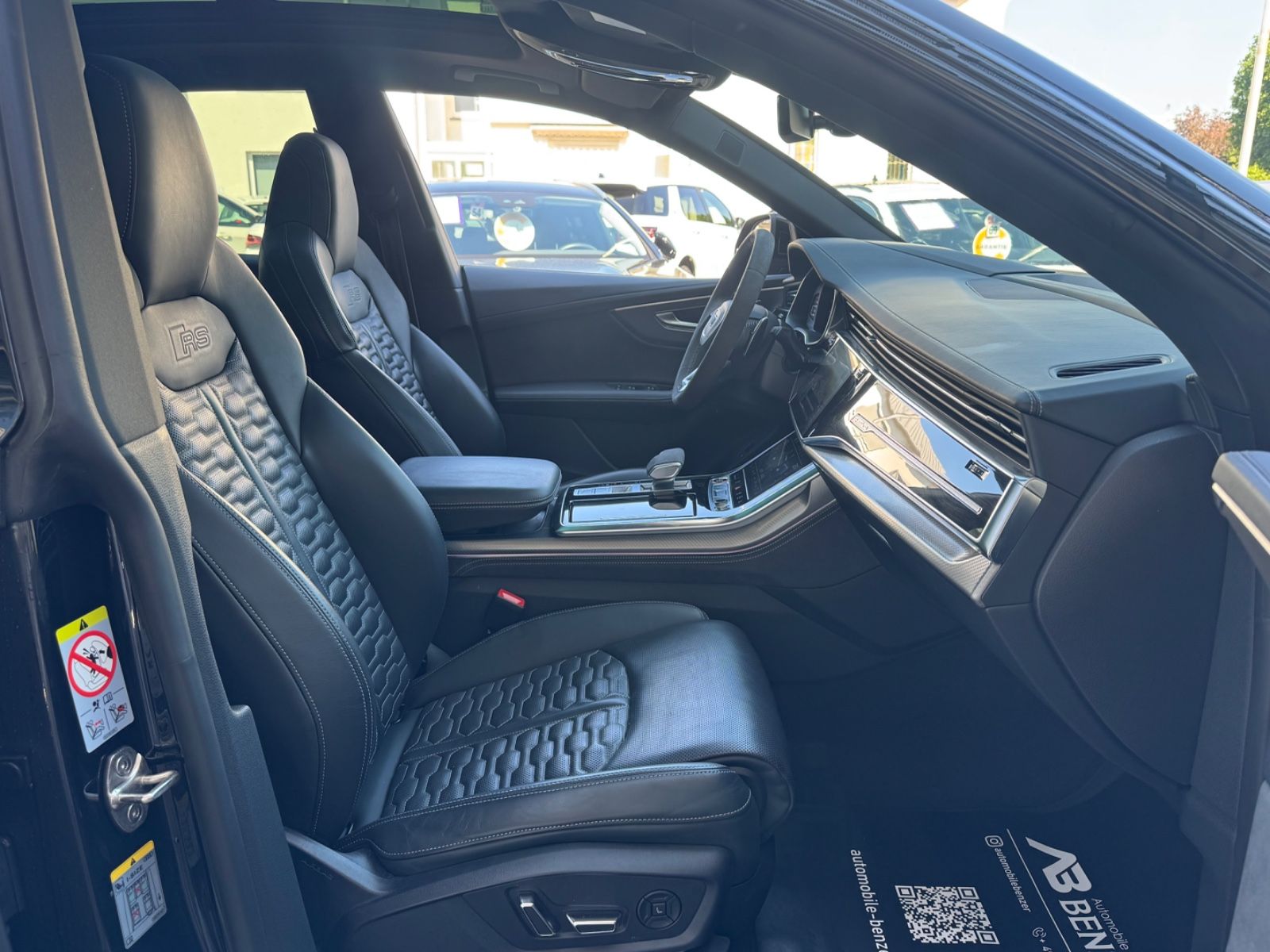 Audi RSQ8/HD-Matrix/PANO/AHK/23"/StdHeiz/BLACK/360°/