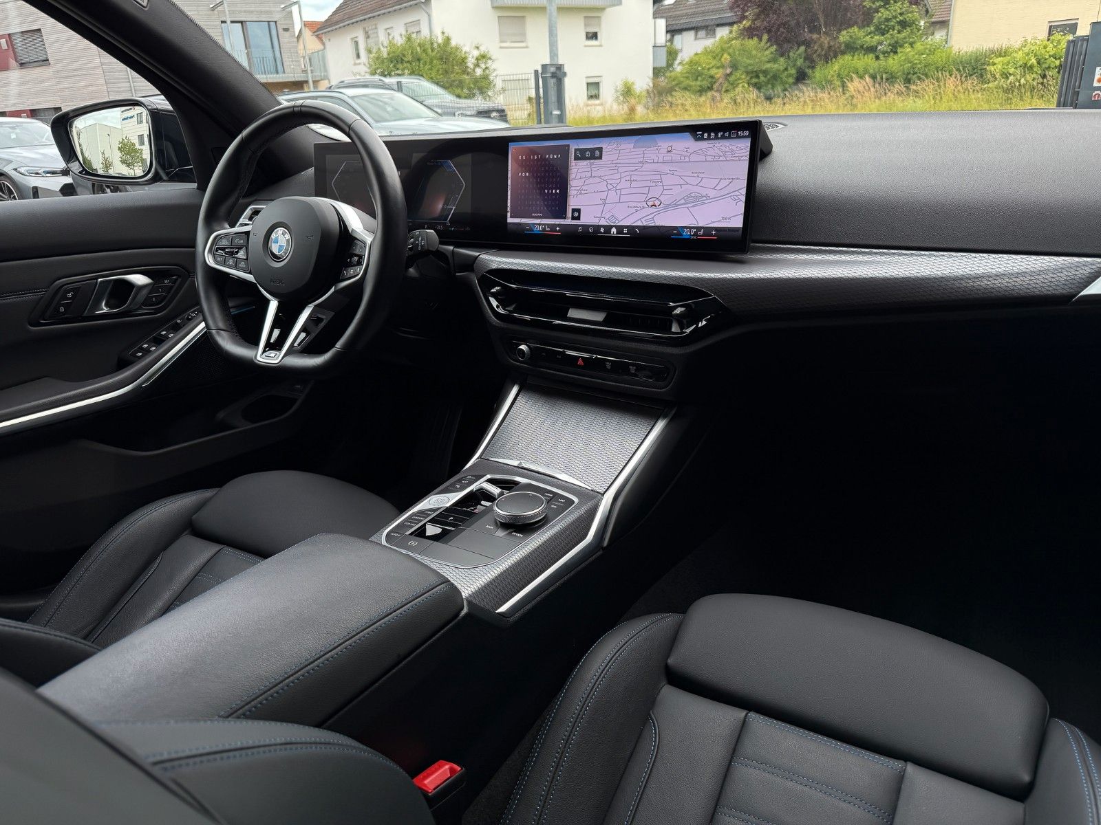 BMW 320d xD M Sport HuD AHK hifi StHzg 360° memory