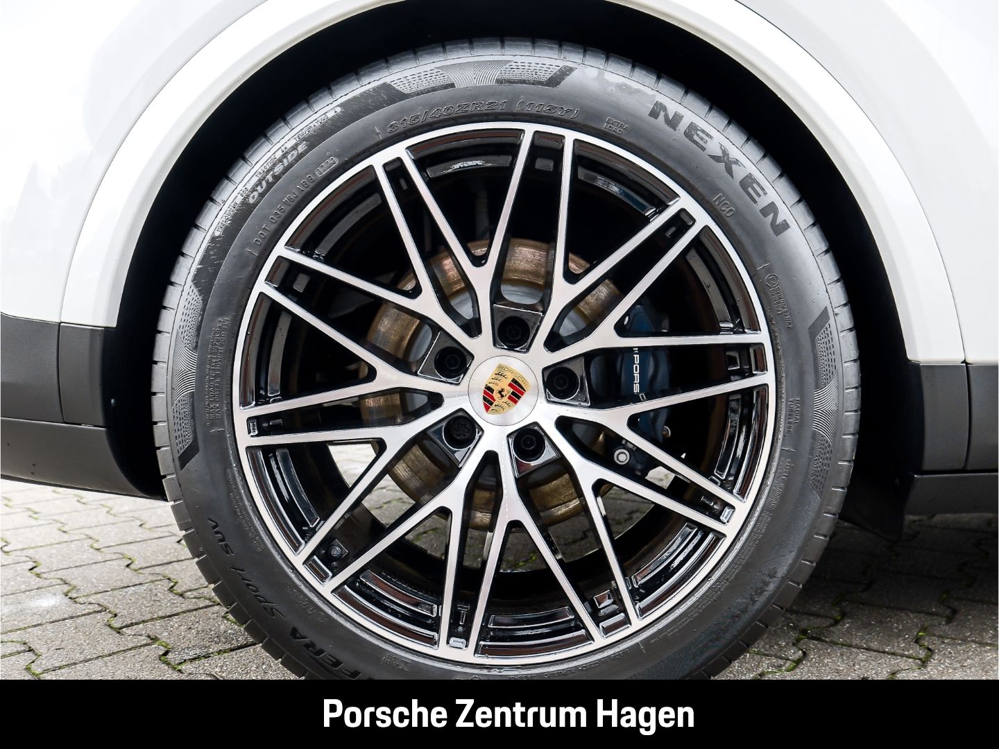 Porsche Cayenne E-Hybrid Coupe BOSE Luftfederung LED