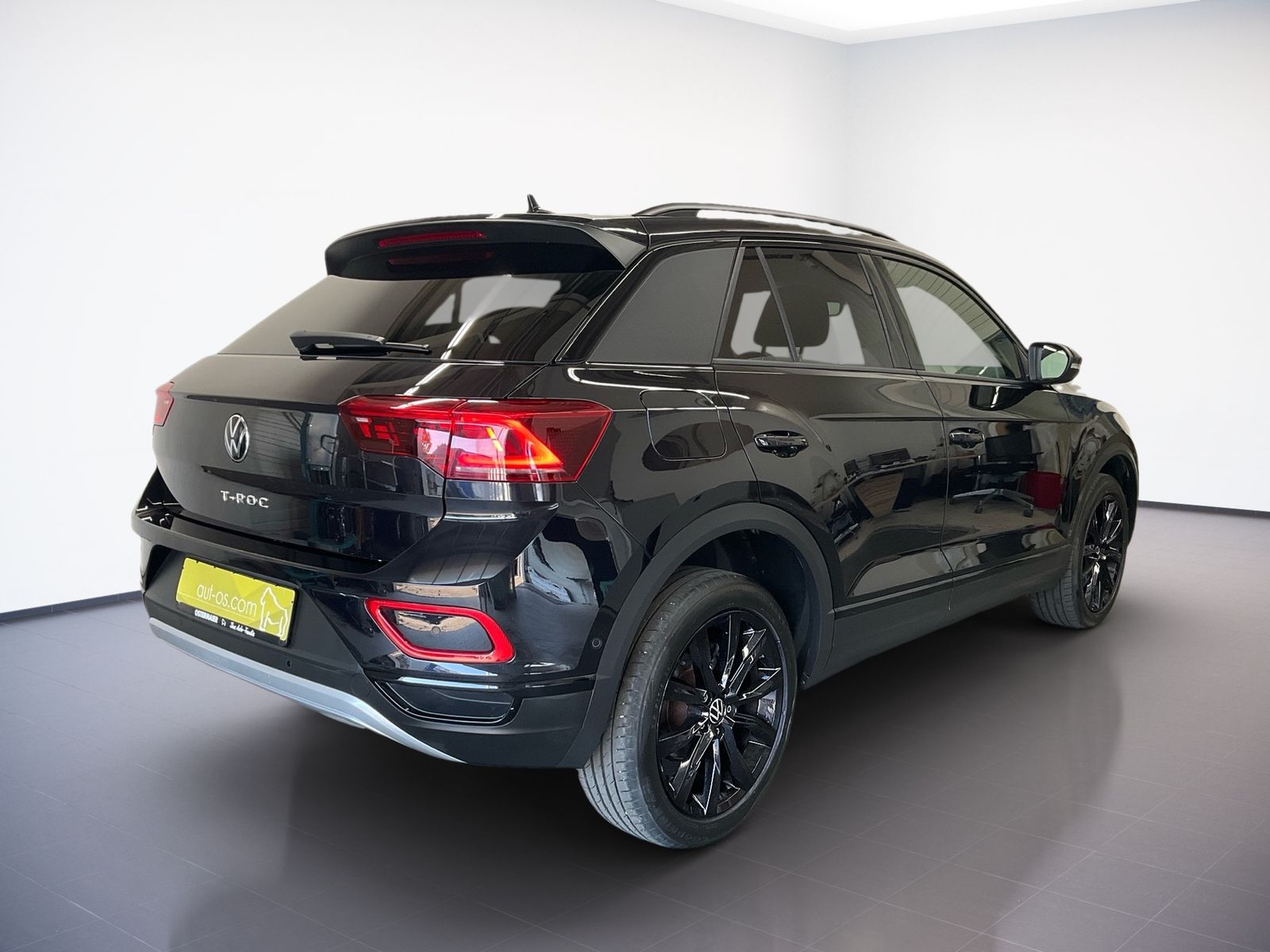 Volkswagen T-Roc STYLE BLACK 2.0TDI - Samsaru's Car Outlet