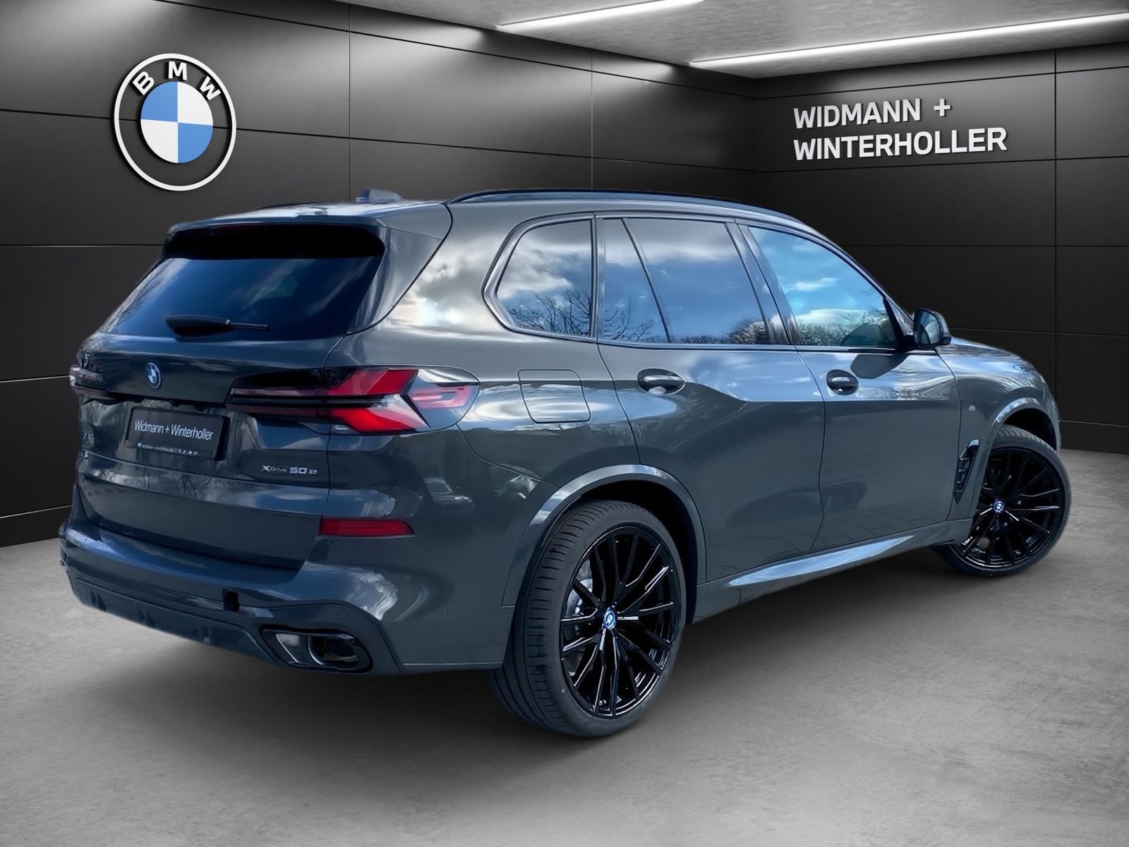 BMW X5 xDrive50e M-Sport B&W KeyLess Pano AHK Air LE