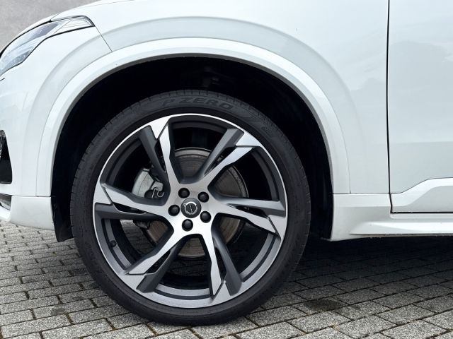 Volvo XC90 R Design B5 - Samsaru's Car Outlet