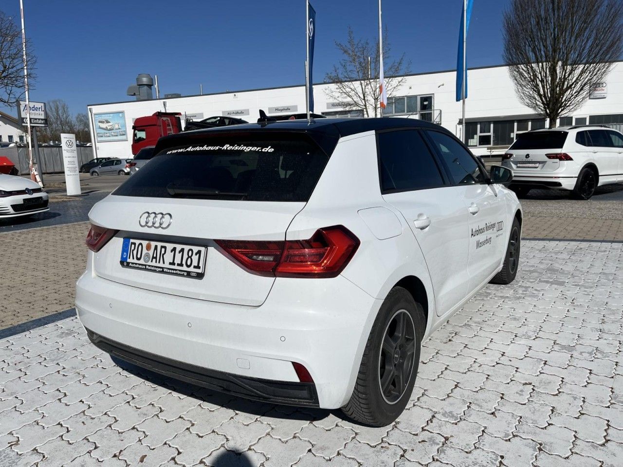Audi A1 Sportback 1,0 TFSI S-Line Advanced - Samsaru's Car Outlet