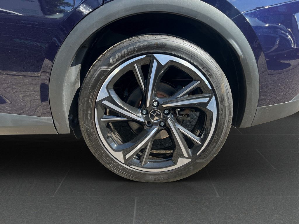 DS Automobiles DS 7 Crossback E-Tense 300 4x4 Louvre