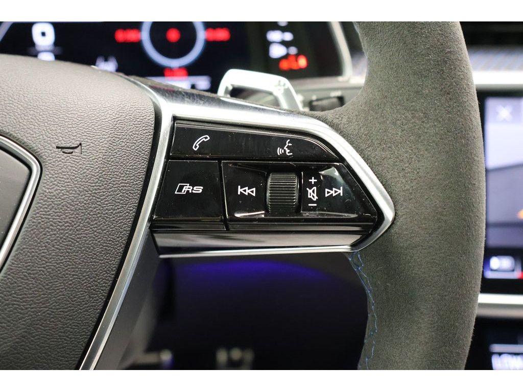 Audi RS 6 Avant 4.0 TFSI quattro performance Navi,Mat