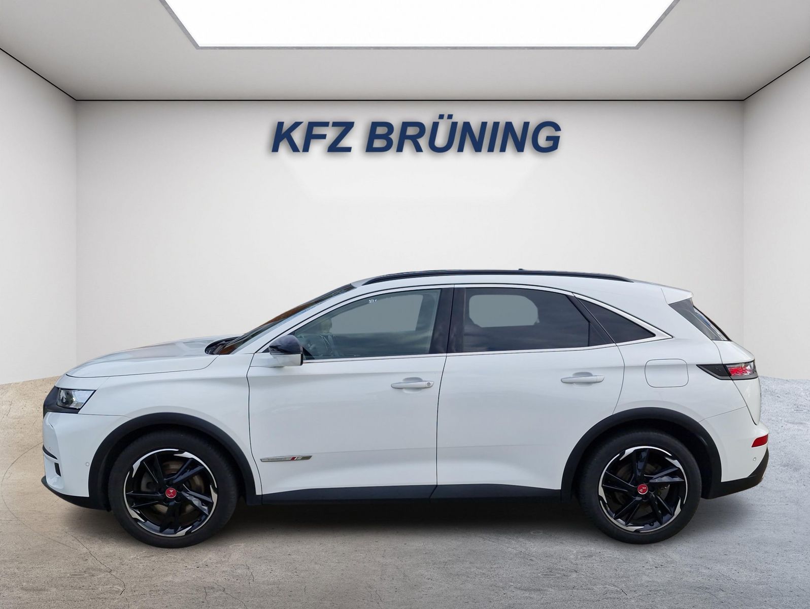 DS Automobiles DS7 Crossback PHEV 300 4x4 Performance Line+ AT