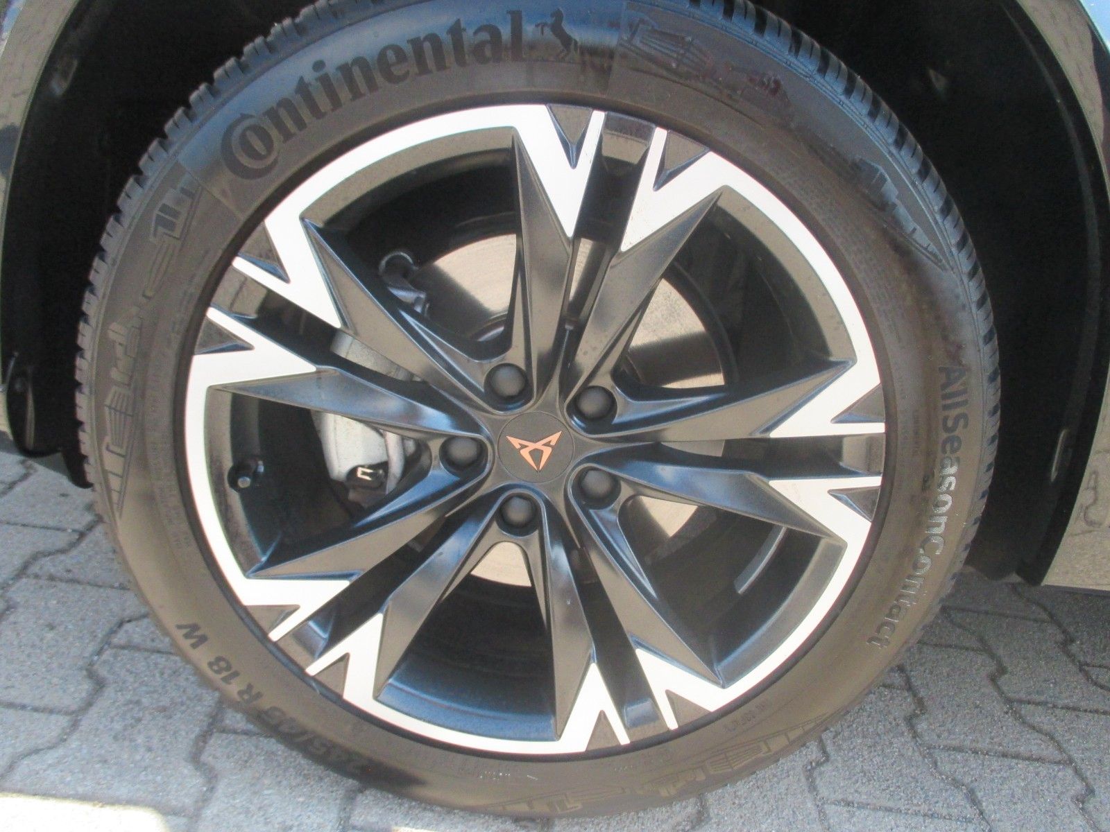 Cupra Formentor 1.5 eTSI DSG Edge - Samsaru's Car Outlet