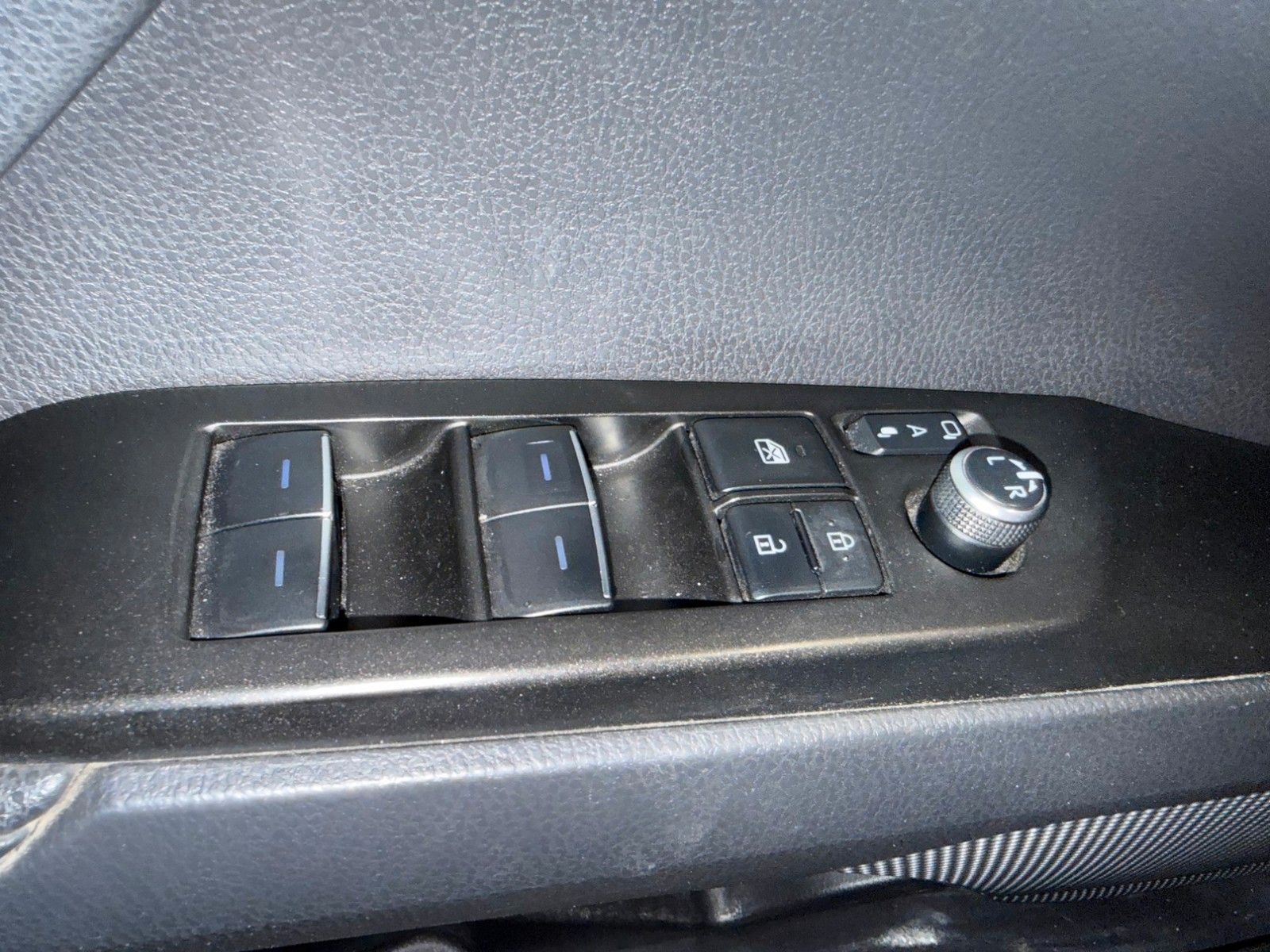 Toyota CAMRY 2.5 HYBRIDE 218CH DYNAMIC BUSINESS