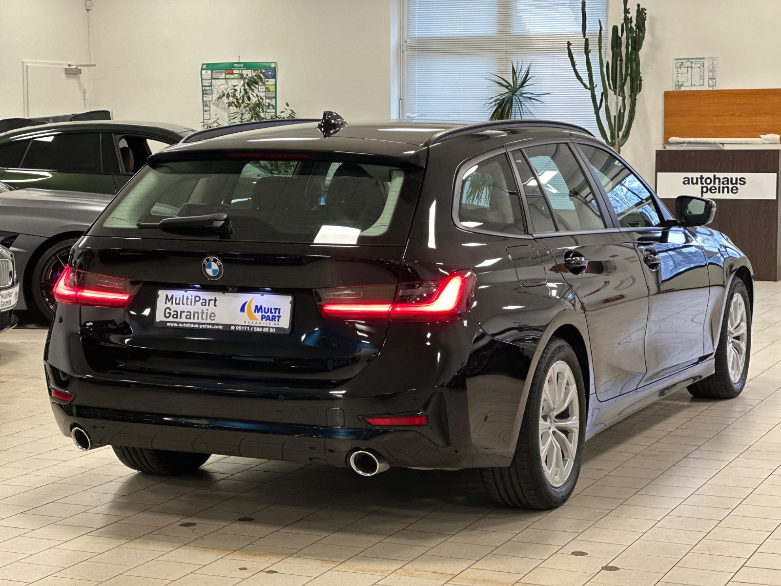 BMW 320d LivCP+ - Samsaru's Car Outlet