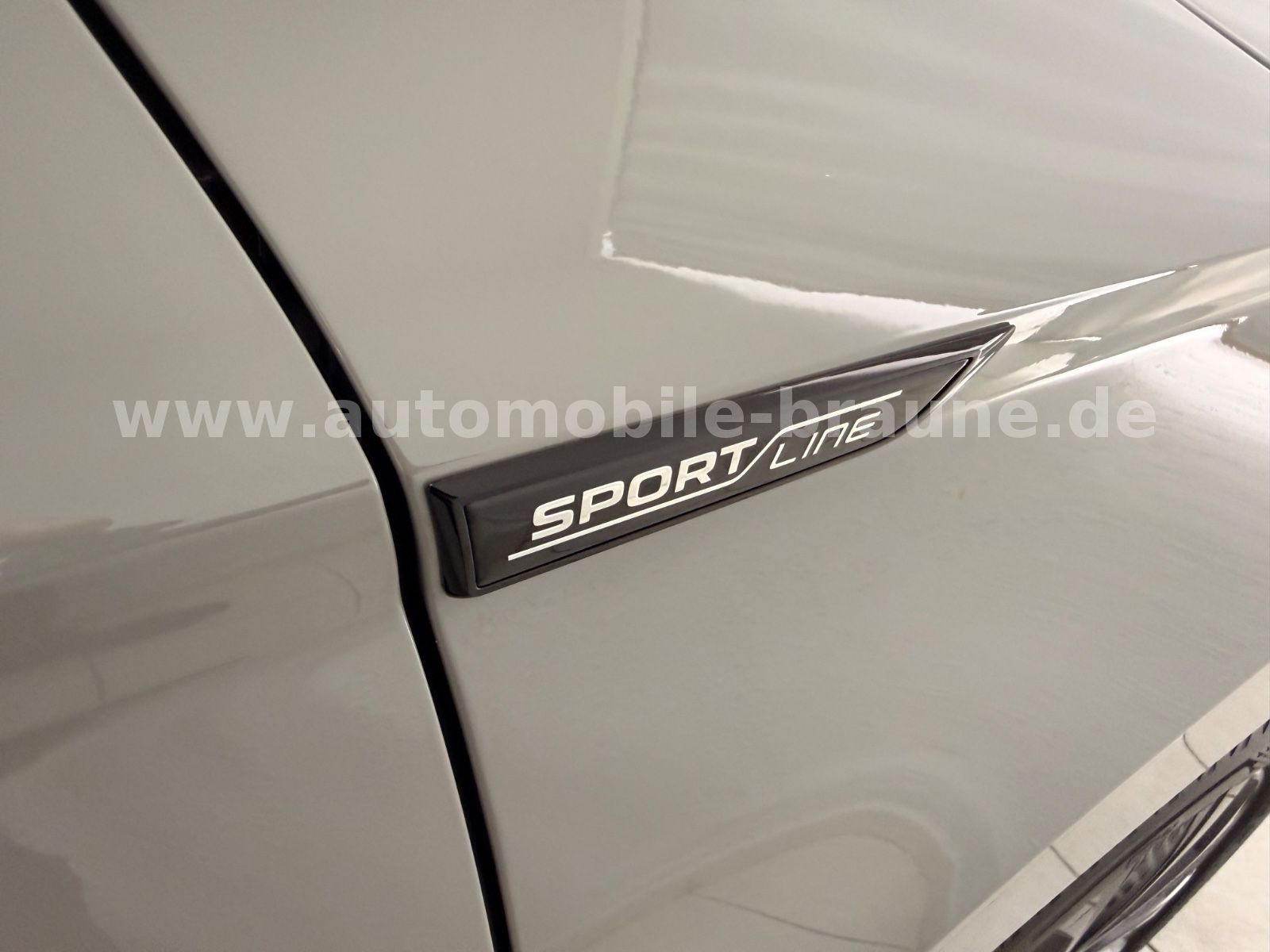 Skoda Karoq 1.5TSI DSG SPORT*PANO*SOUND*360*ASSIST*AHK