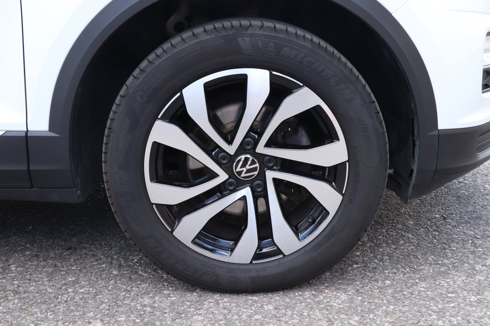 Volkswagen T-Roc 1.0 TSI Active - Samsaru's Car Outlet