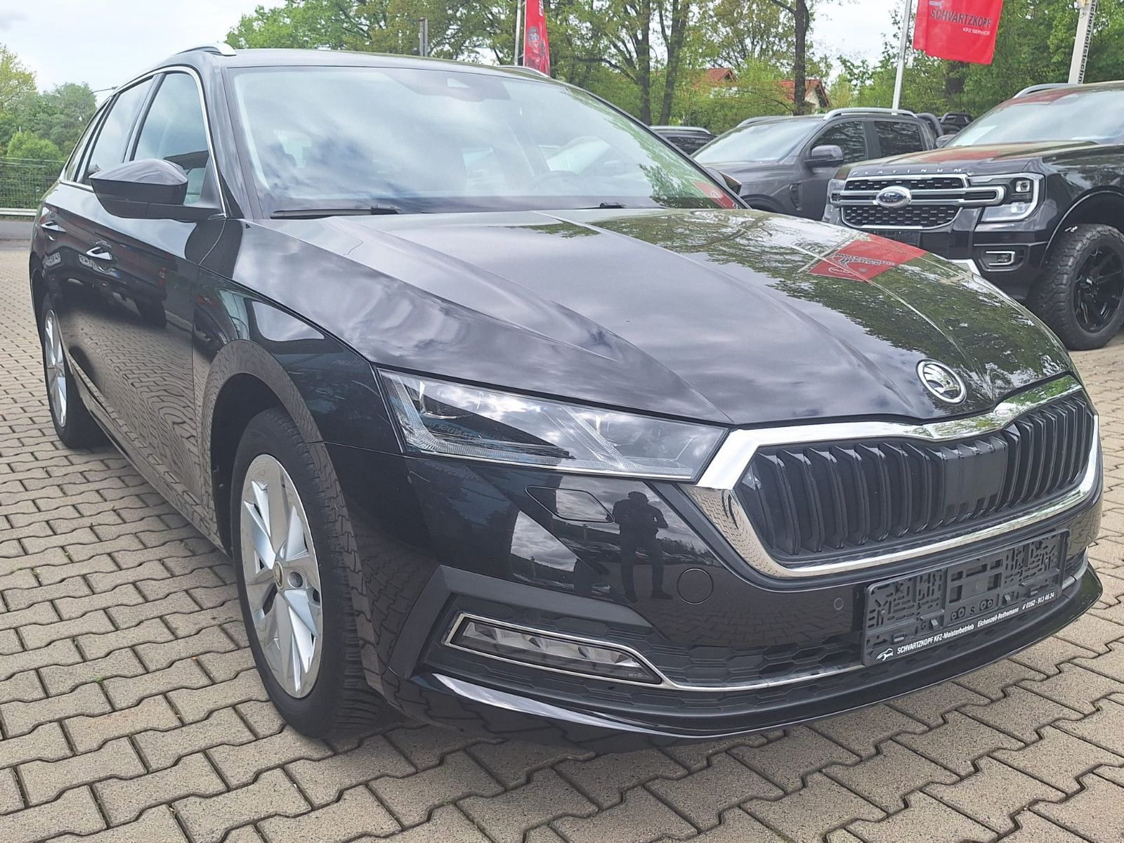 Skoda Octavia 2.0TDI DSG Combi - Samsaru's Car Outlet