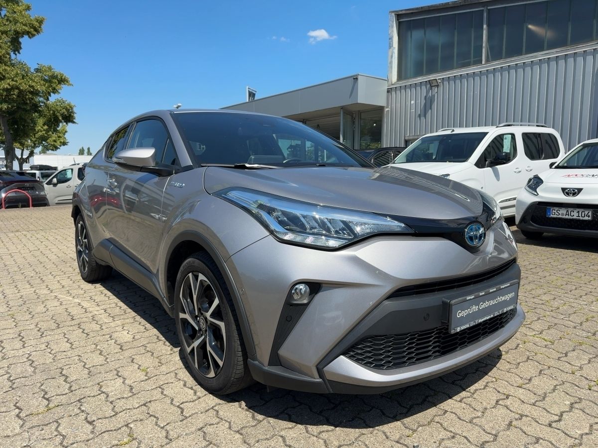 Toyota C-HR 2.0 Hybrid Team - Samsaru's Car Outlet