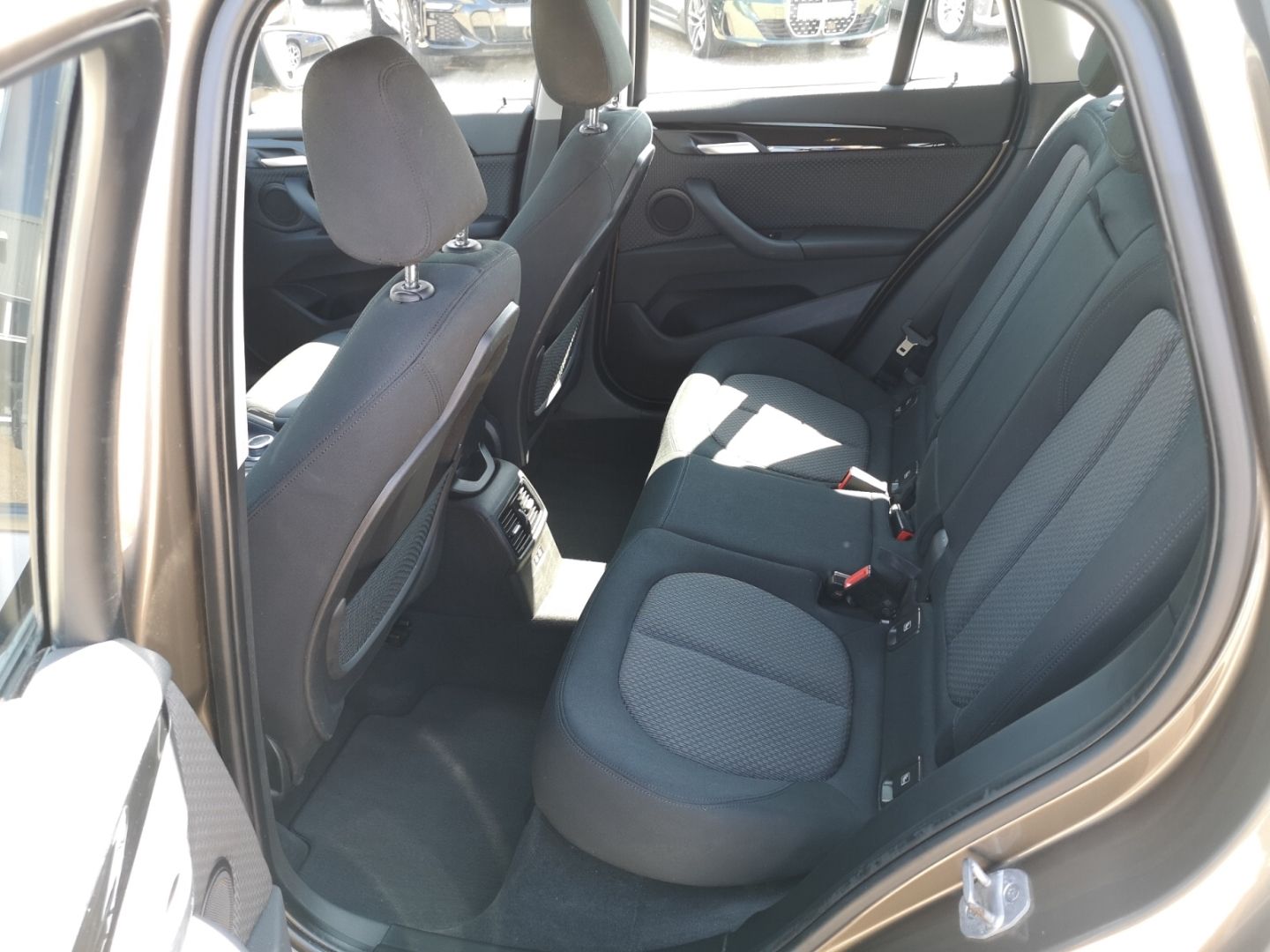 BMW X1 xDrive 20i Advantage - Samsaru's Car Outlet