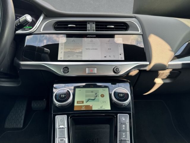 Jaguar I-Pace S EV400 BlackPack 22''LM Pano Standhz Luf