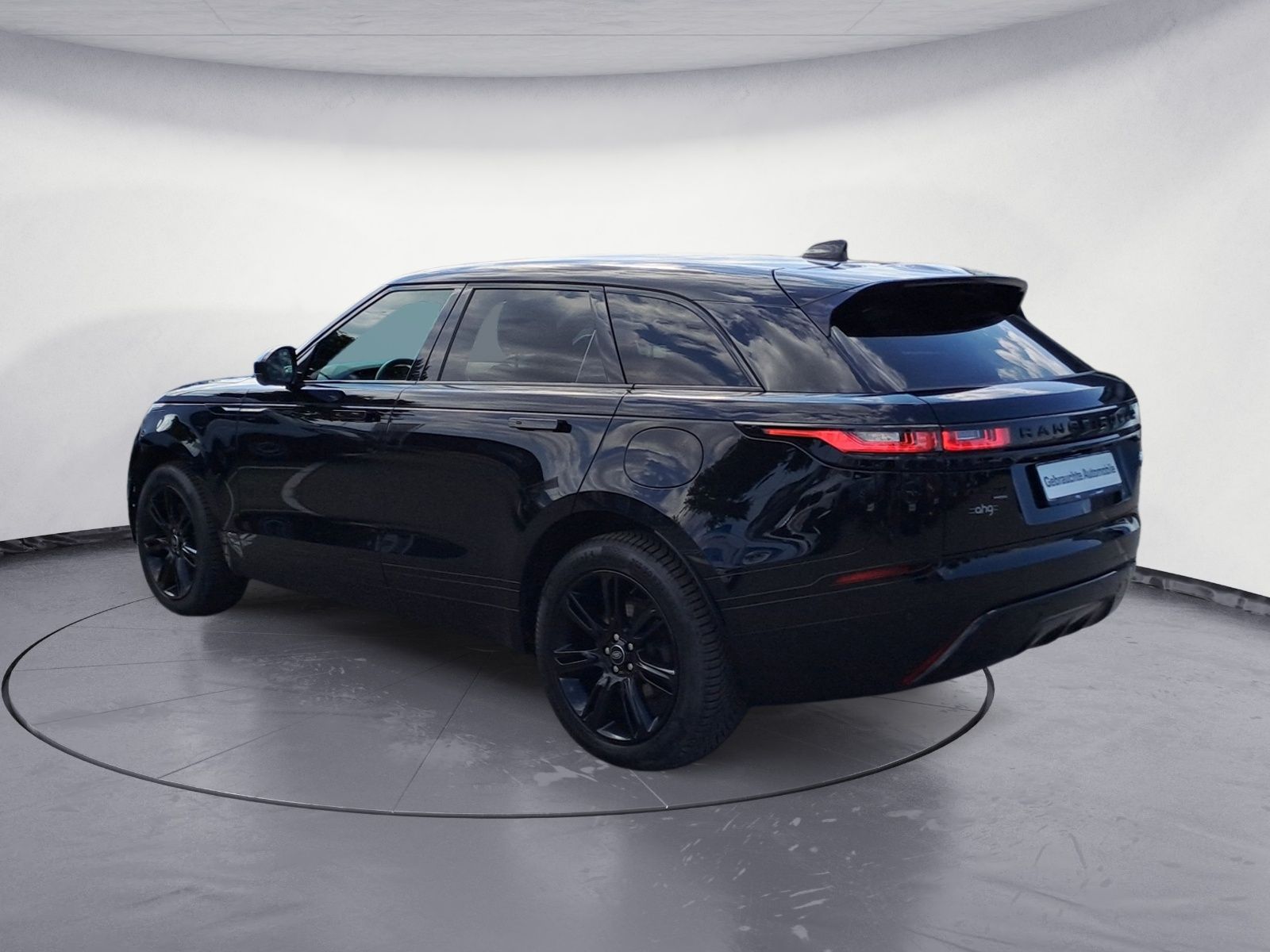 Range Rover Velar P400e R-Dynamic - Samsaru's Car Outlet