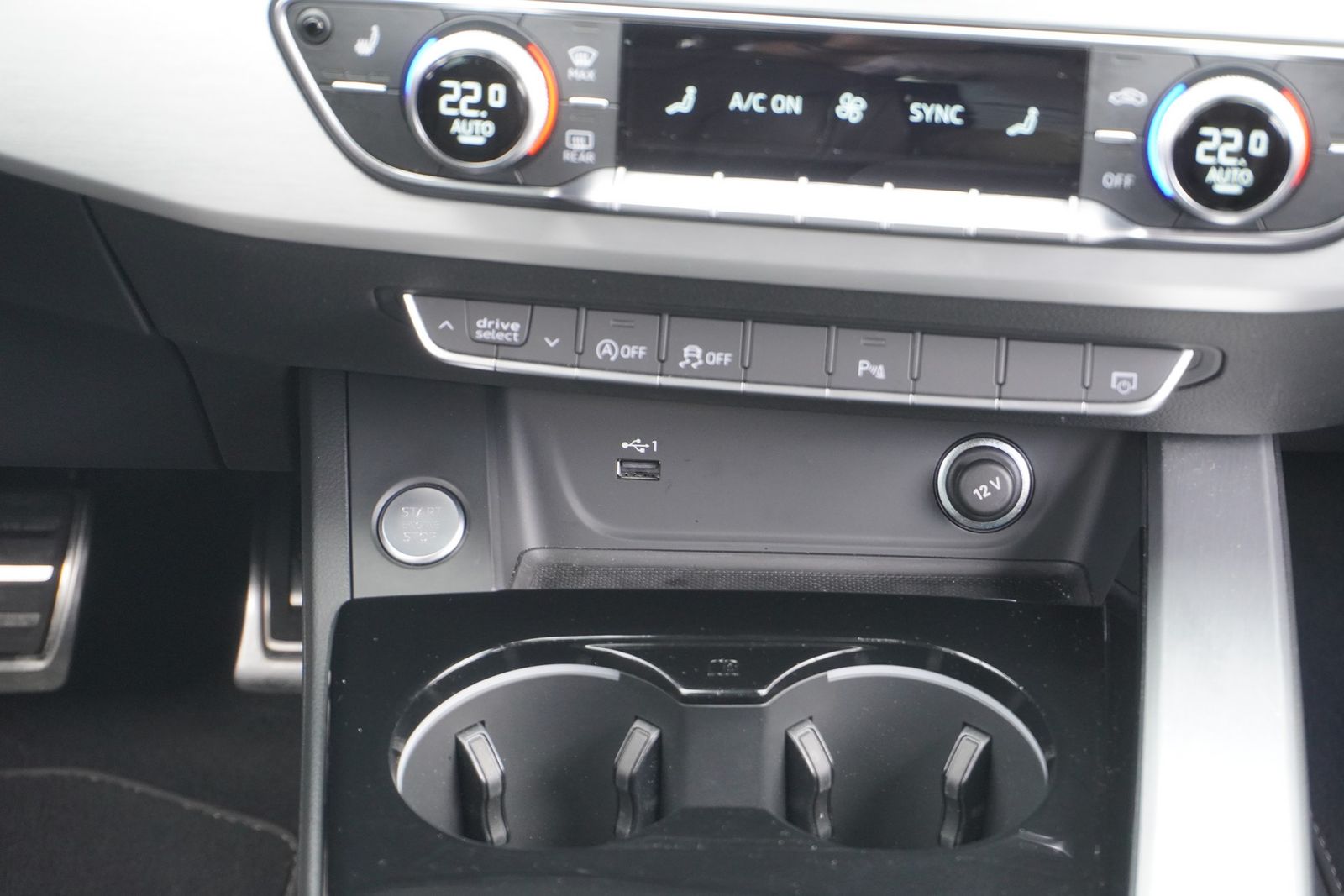Audi A4 Avant 40 TDI S-Tronic S-Line - Samsaru's Car Outlet