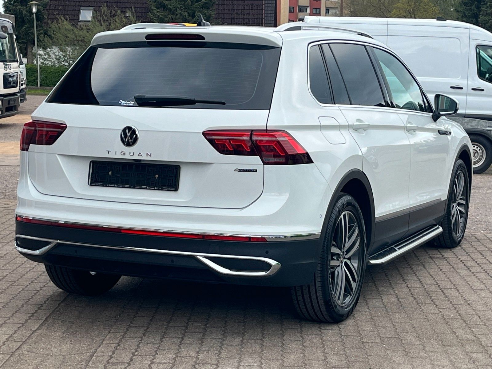 Volkswagen Tiguan 2.0 TDI DSG Top-Ausstattung - Samsaru's Car Outlet