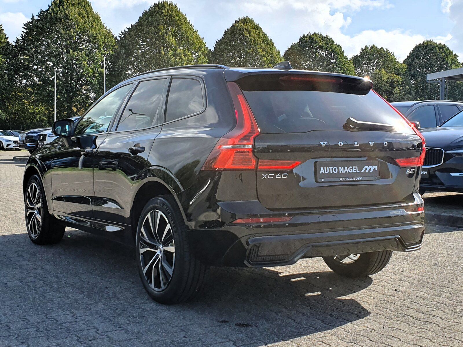 Volvo XC60 B4 AWD Plus Dark Keyless-Start/Autom./Klima