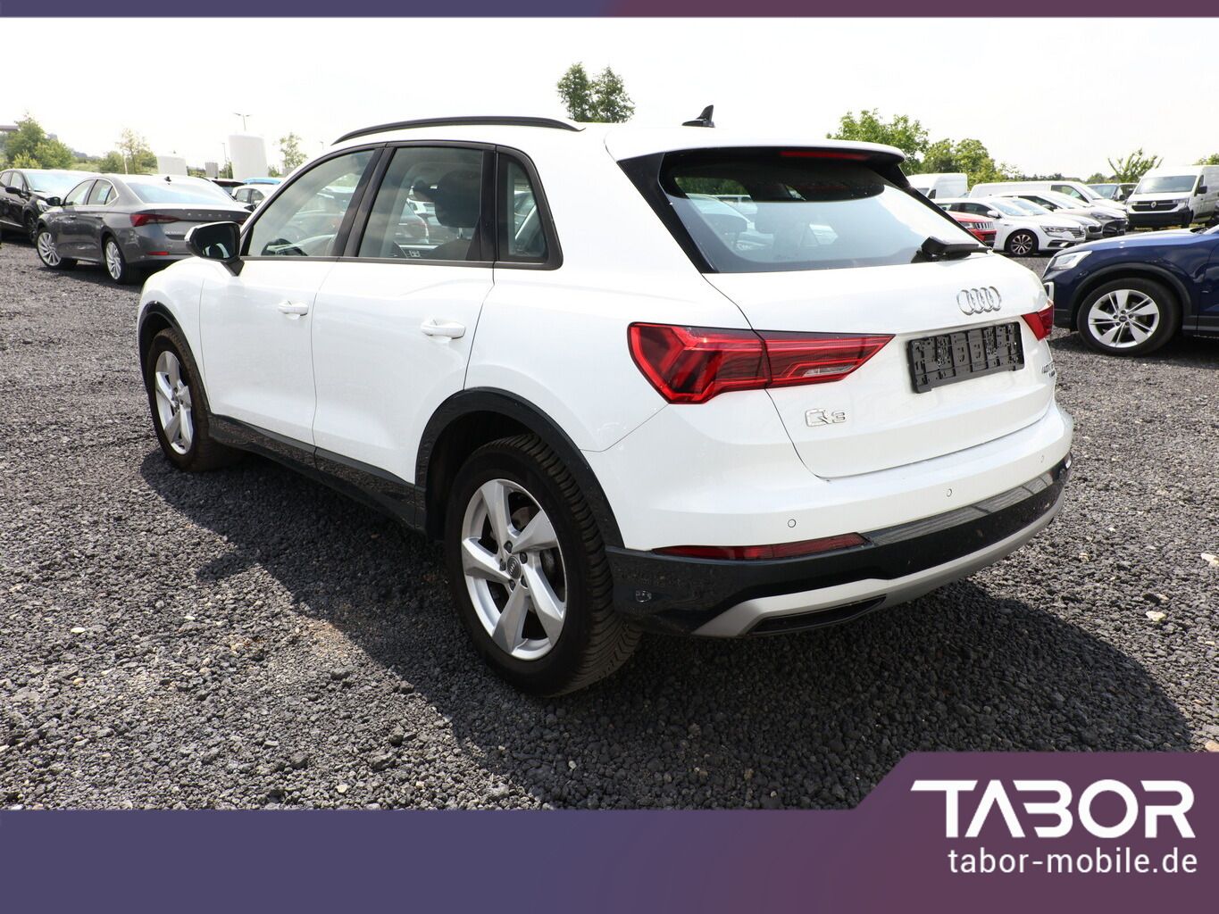 Audi Q3 40 TFSI quattro S-tronic - Samsaru's Car Outlet